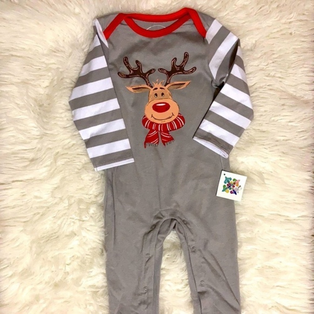 Jane Marie Kids NWTReindeer Holiday pajamas Sz 18M - Picture 1 of 7